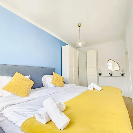 Comfort 1br Flat With Terrace View Apartment *